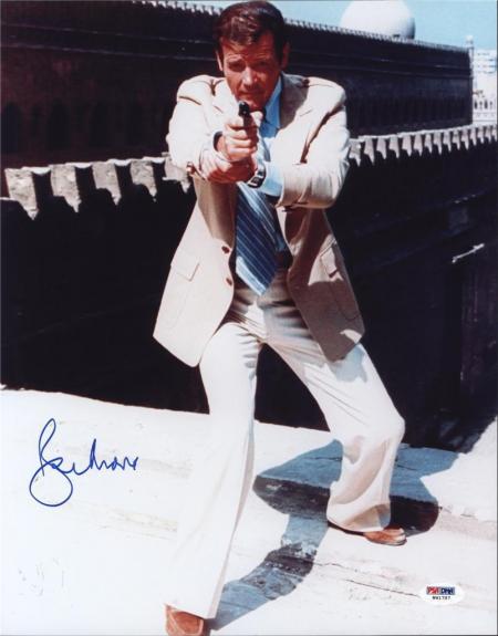 Roger Moore Signed James Bond 007 Photo 11x14 Autographed PSA DNA Witness 3 