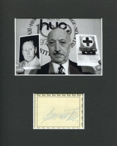 Simon Wiesenthal Nazi Hunter Holocaust Survivor Signed Autograph Photo Display