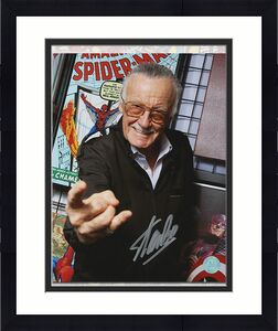 Stan Lee Autographed Comic Book Legend Web Slinger Promo 8x10 Photo