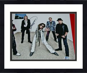 STEVEN TYLER Aerosmith signed PSA/DNA 11X14 Photo COA walk this way