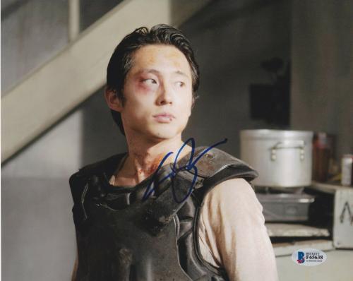Steven Yeun Signed 8x10 Photo Walking Dead Beckett Bas Autograph Auto Coa C