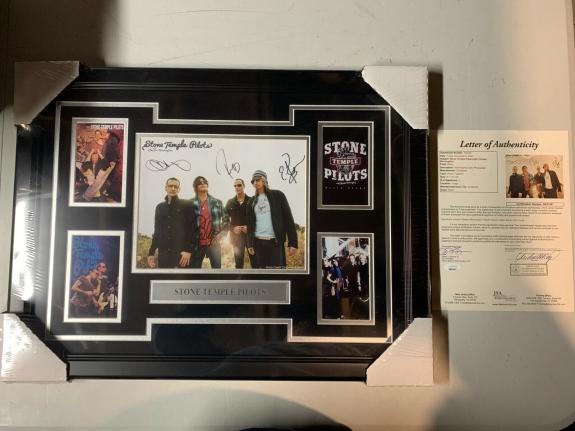 Stone Temple Pilots STP 4 Autograph Signed 8x10 Photo Collage Framed JSA