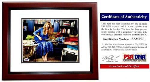 Autographed Taylor Swift Memorabilia: Signed Photos Other Items