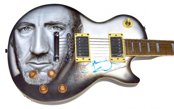 The Who Pete Townshend Amazing Signed Airbrushed Guitar AFTAL UACC RD COA