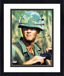 Tom Hanks Signed Photo 11x14 Auto Saving Private Ryan Forrest Gump Big PSA/DNA 3