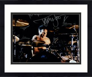 TOMMY LEE HAND SIGNED 8x10 COLOR PHOTO     RARE    MOTLEY CRUE    TO RYAN    JSA