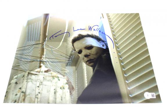 Tommy Lee Wallace Signed Halloween Michael Myers 11x14 Photo w/Beckett BF23831