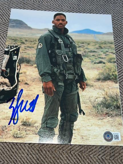 WILL SMITH SIGNED AUTOGRAPH 8x10 PHOTO INDEPENDENCE DAY BECKETT BAS AUTO COA D