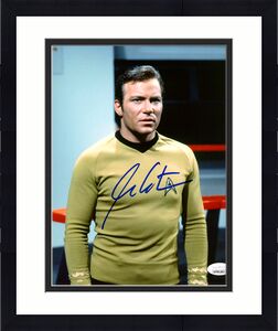 William Shatner Autographed 8x10 Photo Star Trek JSA Stock #178304