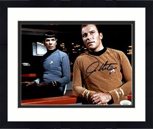William Shatner Star Trek Signed Autographed 8x10 Photo JSA Authenticated 12